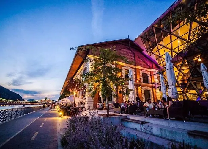 Luxurious Located In The Heart Of Apartamento Budapeste