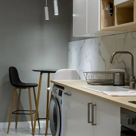 Luxurious Located In The Heart Of Апартаменты *